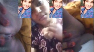 Desi Girl Shows Her Pussy | Viral MMS