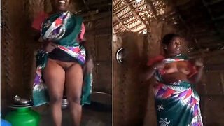 Desi Tamil Wife Shows Her Boobs And Pussy | Viral MMS