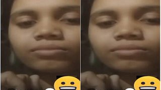 Desi Girl Shows Her Boobs And Pussy To Lover On VC | Viral MMS