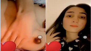 Desi Girl Shows Boobs | Viral MMS