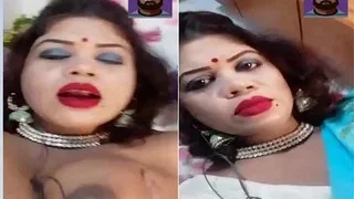 Horny Desi Bhabhi Masturbating Shows On VC | Viral MMS