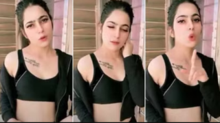 Indian Insta Influencer Jasneet Kaur Nude boobs showing viral clips