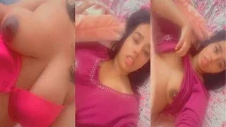 Desi Girl Shows Boob | Viral MMS