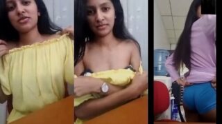 Sexy Lankan Girl Shows | Viral MMS Desi