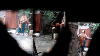 Desi Aunty Bathing Capture | Viral MMS Desi