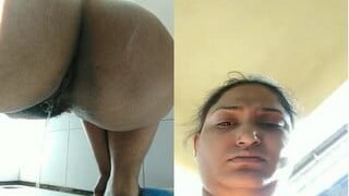 Horny Punjabi Bhabhi Shows Her Nude Body Part 2 | Viral MMS