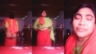 Desi Bhabhi Shows Nude Body On VC Part 1 | Viral MMS